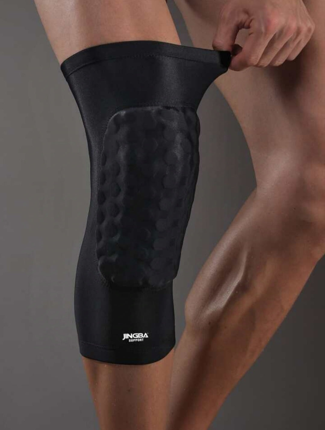 داعم ركبة رياضي مع وسادة