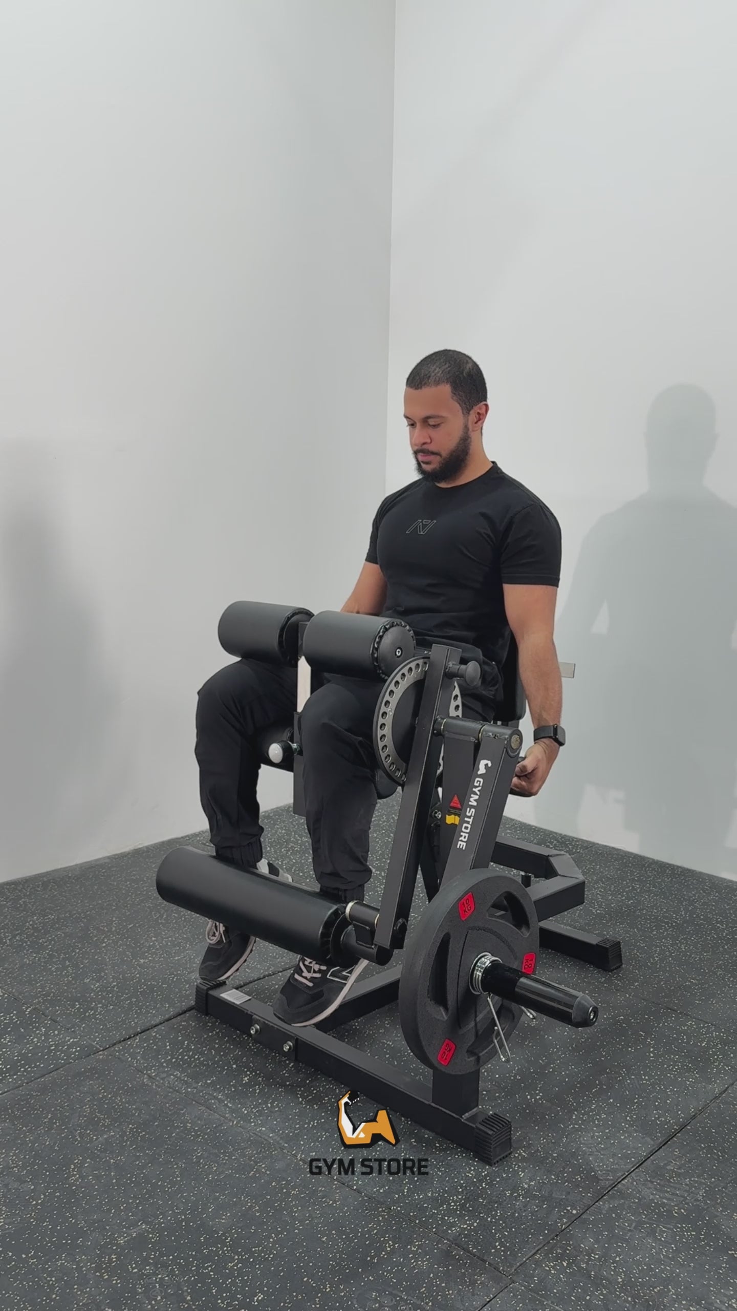 Load video: Legs exercise machine